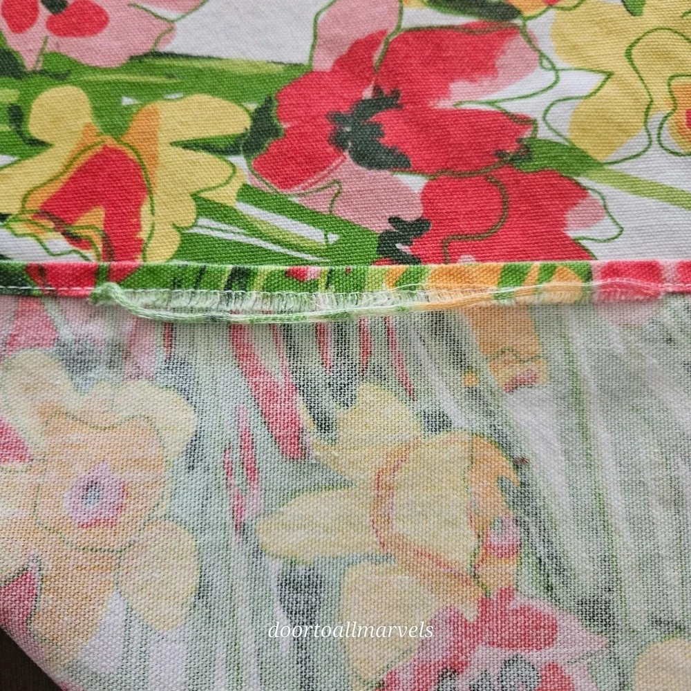 Vintage Vera Daffodils Poppies Tablecloth Cottage Farmhouse Easter 78x58